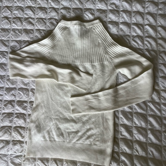 Karen Millen White Sweater with Ribbed Detailing - Picture 8 of 10
